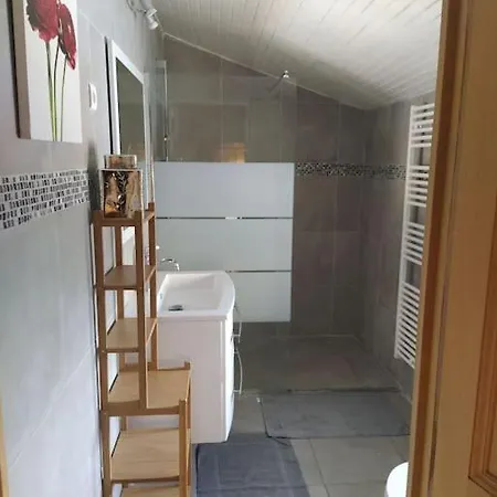 Semesterbostad Maison Authentique Avec Jacuzzi En Cevennes 7 Pers