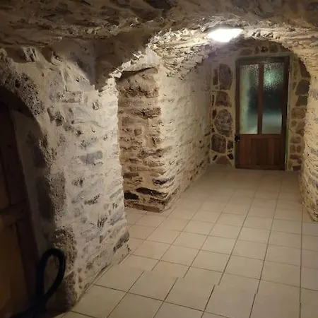 Maison Authentique Avec Jacuzzi En Cevennes 7 Pers Semesterbostad