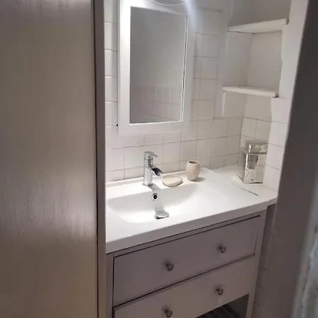 Maison Authentique Avec Jacuzzi En Cevennes 7 Pers Semesterbostad *